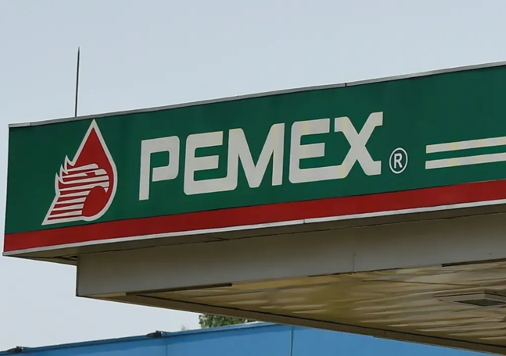 ¡Crisis en Pemex! Desabasto de Gasolina en Sur de México por Deudas y Protestas de Jubilados