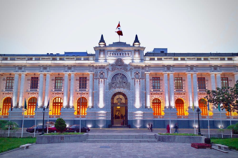 Congreso de Perú presenta mociones para declarar al Cártel de los Soles como organización terrorista