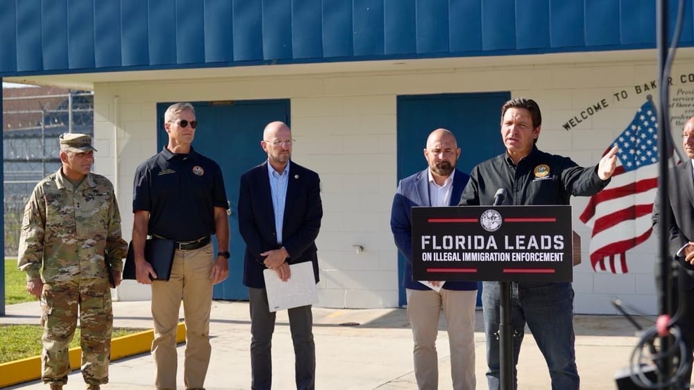 DeSantis anuncia nuevo centro de detención para inmigrantes en Florida