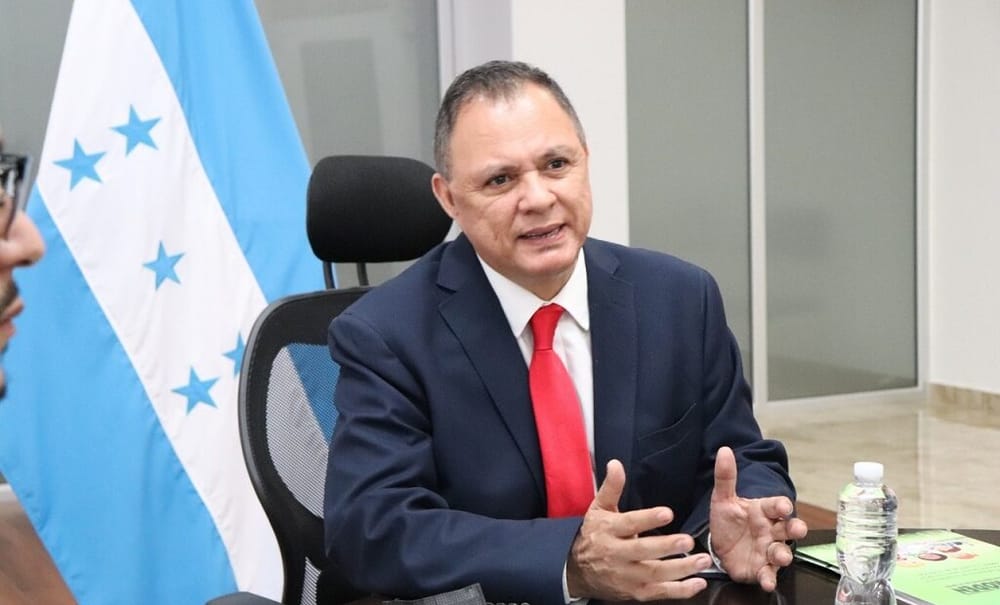 Vicecanciller Hondureño Renuncia por Apoyo de Castro a Maduro Ante Acusaciones de EE.UU.