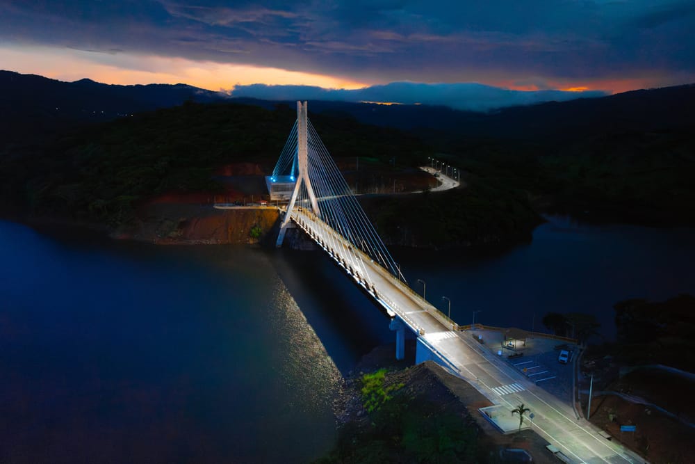 ¡Triunfo de Infraestructura! Bukele Inaugura Puentes San Antonio y Carolina en San Miguel Norte