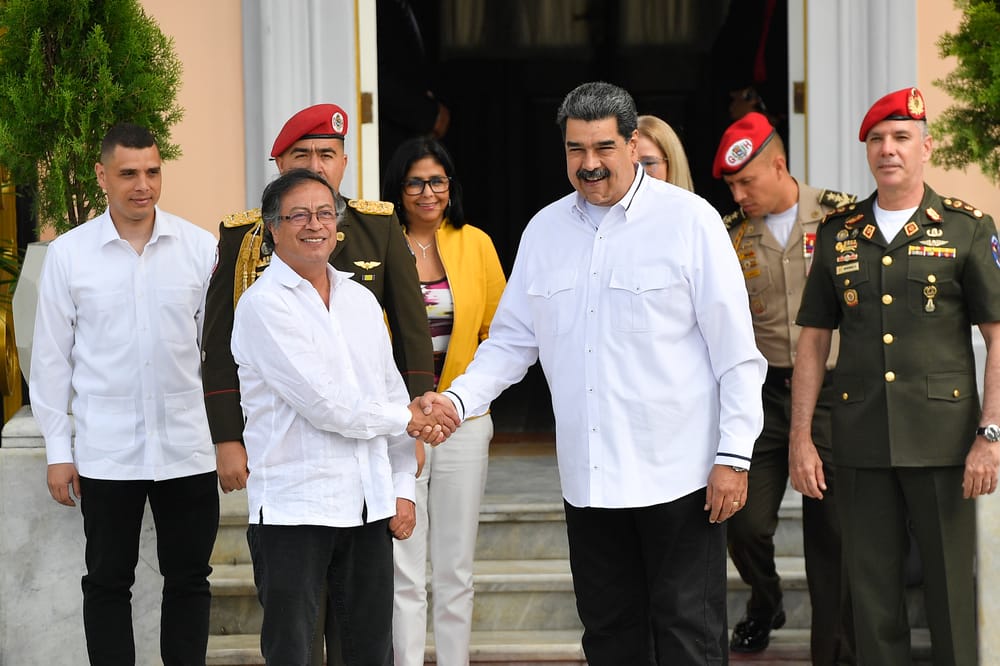¡Escándalo! Petro Respalda "Articulación" con Nicolás Maduro Contra el "Narcotráfico"