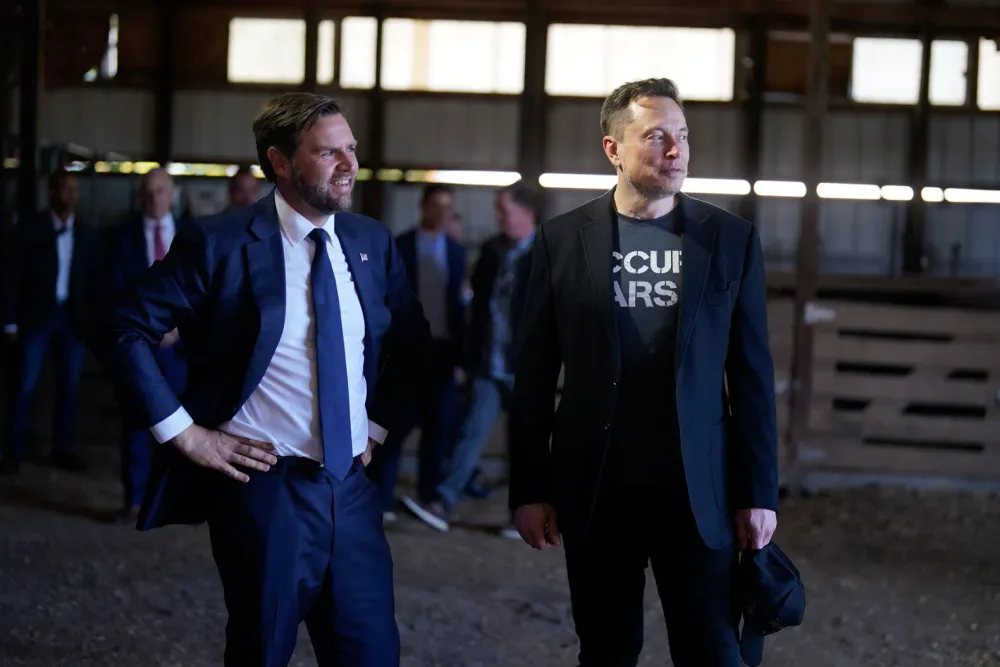 JD Vance insta a Elon Musk a permanecer con Trump y el Partido Republicano