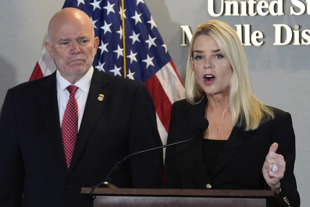 Desmantelan red millonaria que ingresó cubanos ilegalmente a Estados Unidos