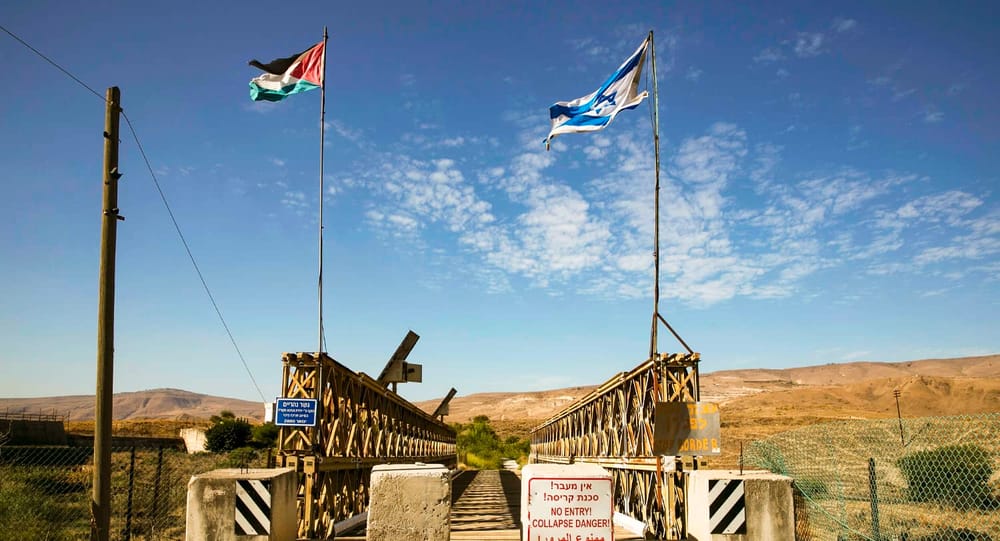 Israel cerró dos pasos fronterizos con Jordania tras el ataque terrorista que mató a dos militares
