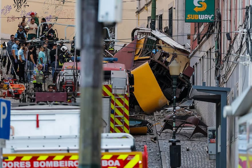 Cifra de muertos asciende a 15 en descarrilamiento de funicular en Lisboa
