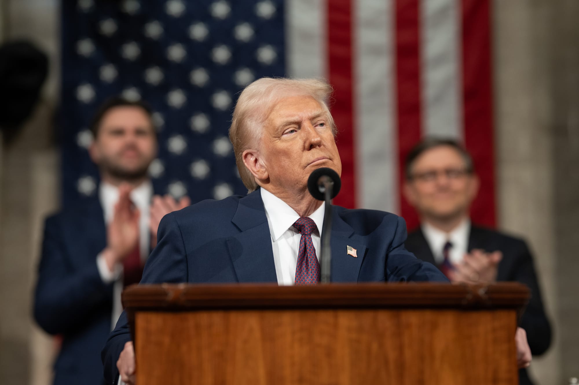 ¡Trump Toma el Control! Federaliza Policía de DC y Despliega Guardia Nacional Contra Ola de Crimen