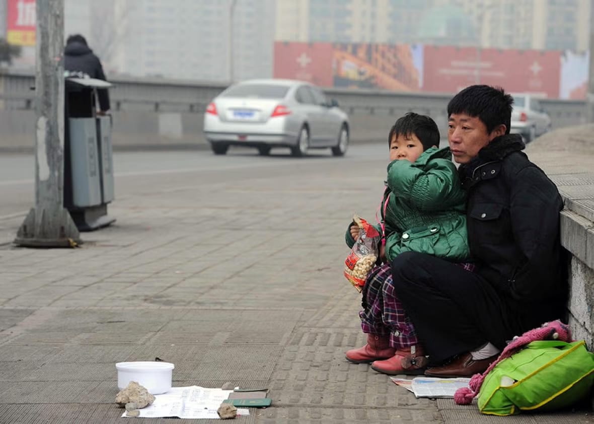 Sistema de crédito social en China genera preocupaciones por deudas e indigencia