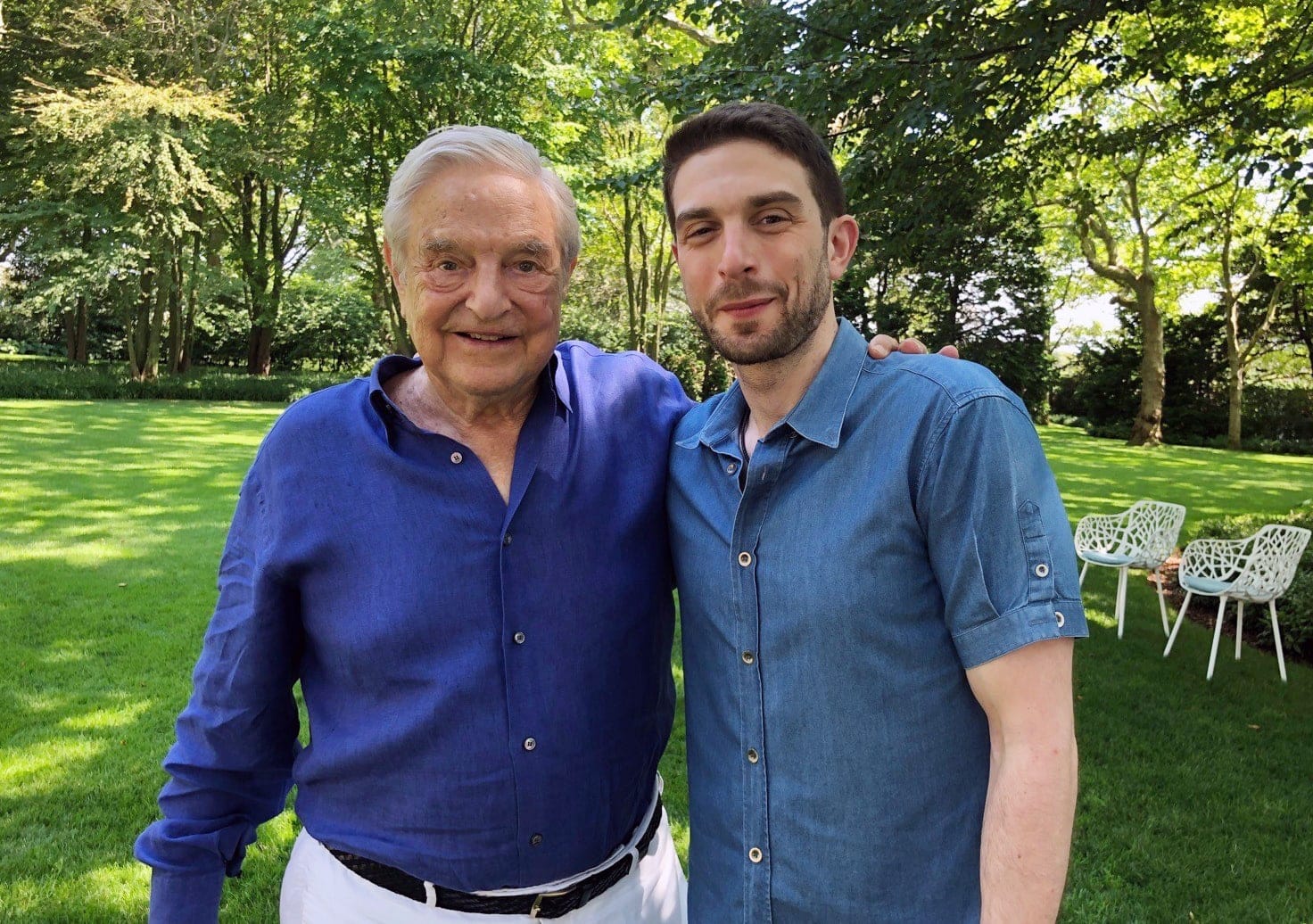 Trump exige cargos contra George Soros y su hijo por apoyo a protestas violentas
