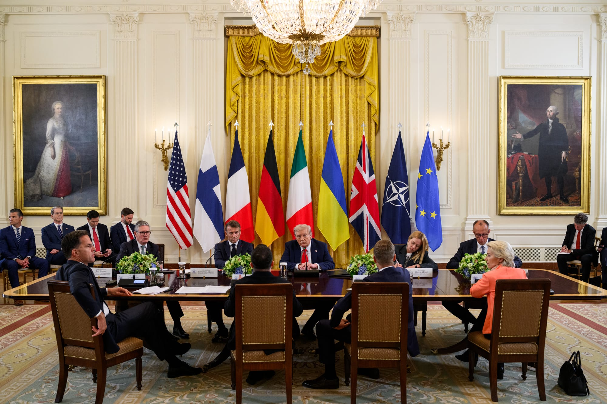 Trump garantiza no enviar tropas estadounidenses a Ucrania en acuerdo de paz