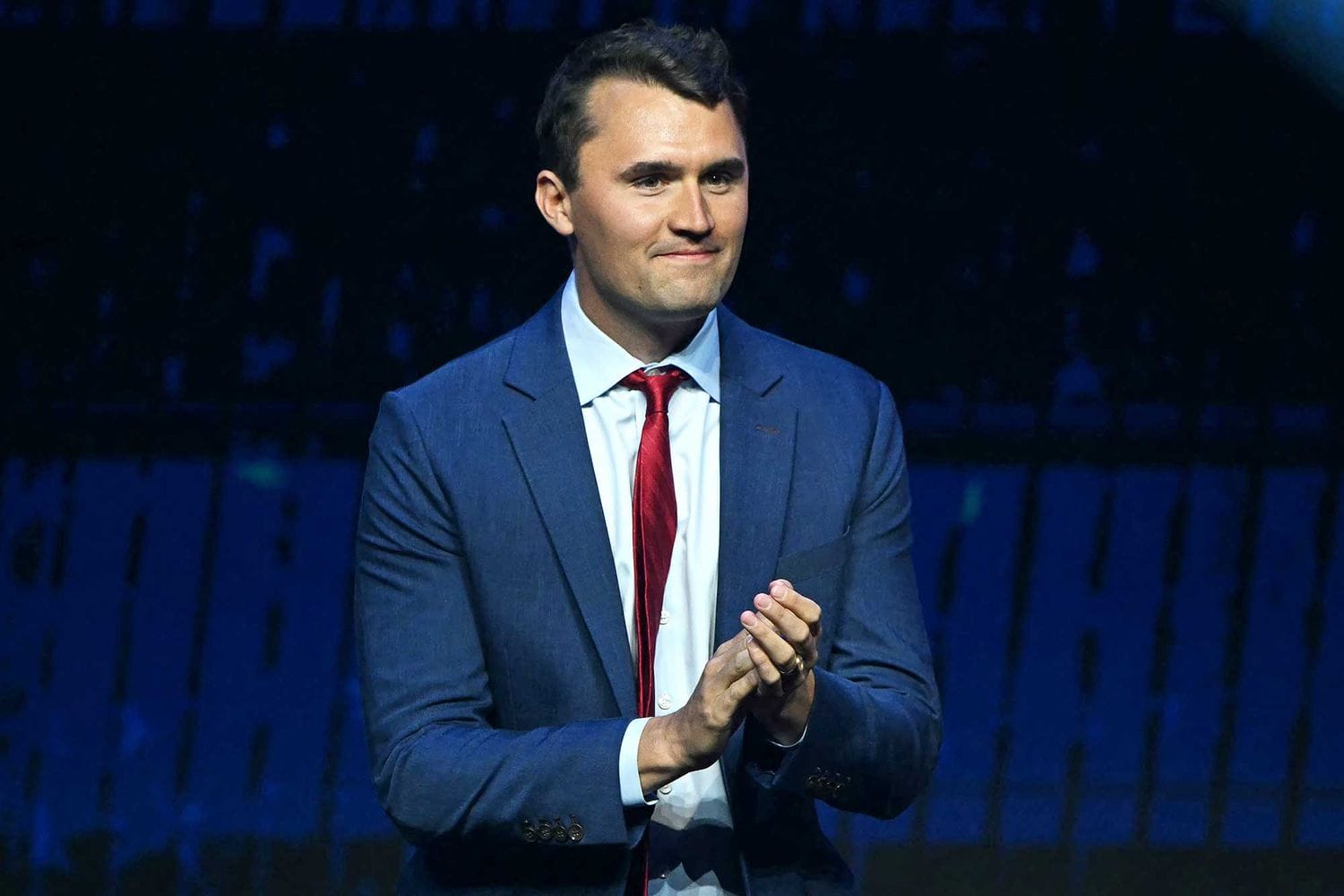 Murió Charlie Kirk, el activista conservador de Estados Unidos que recibió un disparo durante un evento en Utah