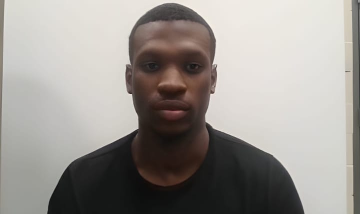 ICE Arresta a Oficial de Policía Jamaicano en Maine por Estatus Migratorio Ilegal